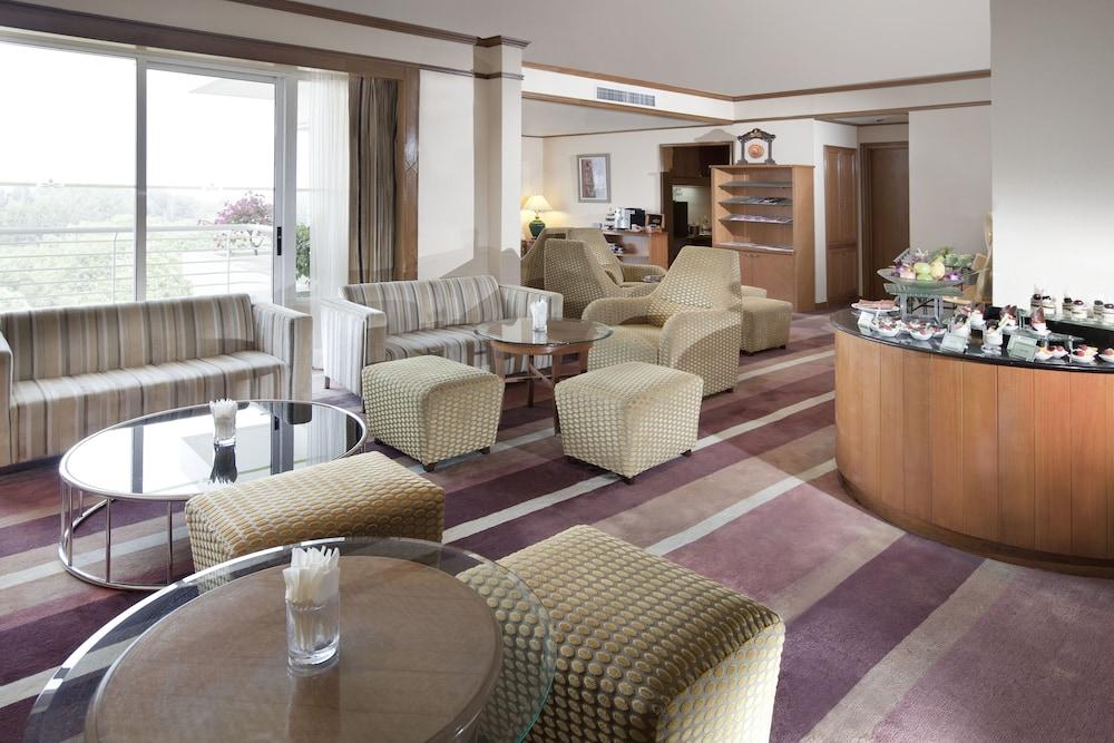 Dorsett Grand Labuan Ξενοδοχείο Εξωτερικό φωτογραφία